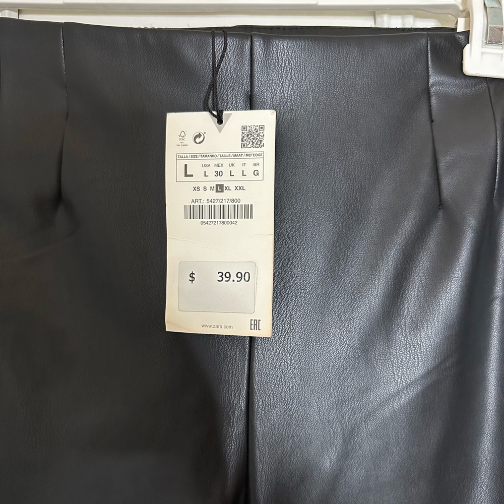 Women’s Zara leather pants - Picture 2 of 3